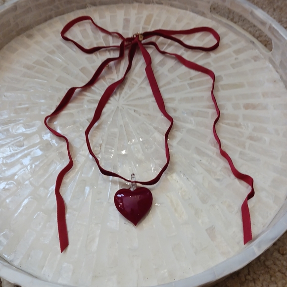 Red Heart Pendant Necklace - Red Velvet - Picture 11 of 14